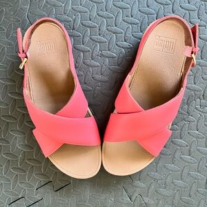 Fitflop cross back strap sandals NEW
